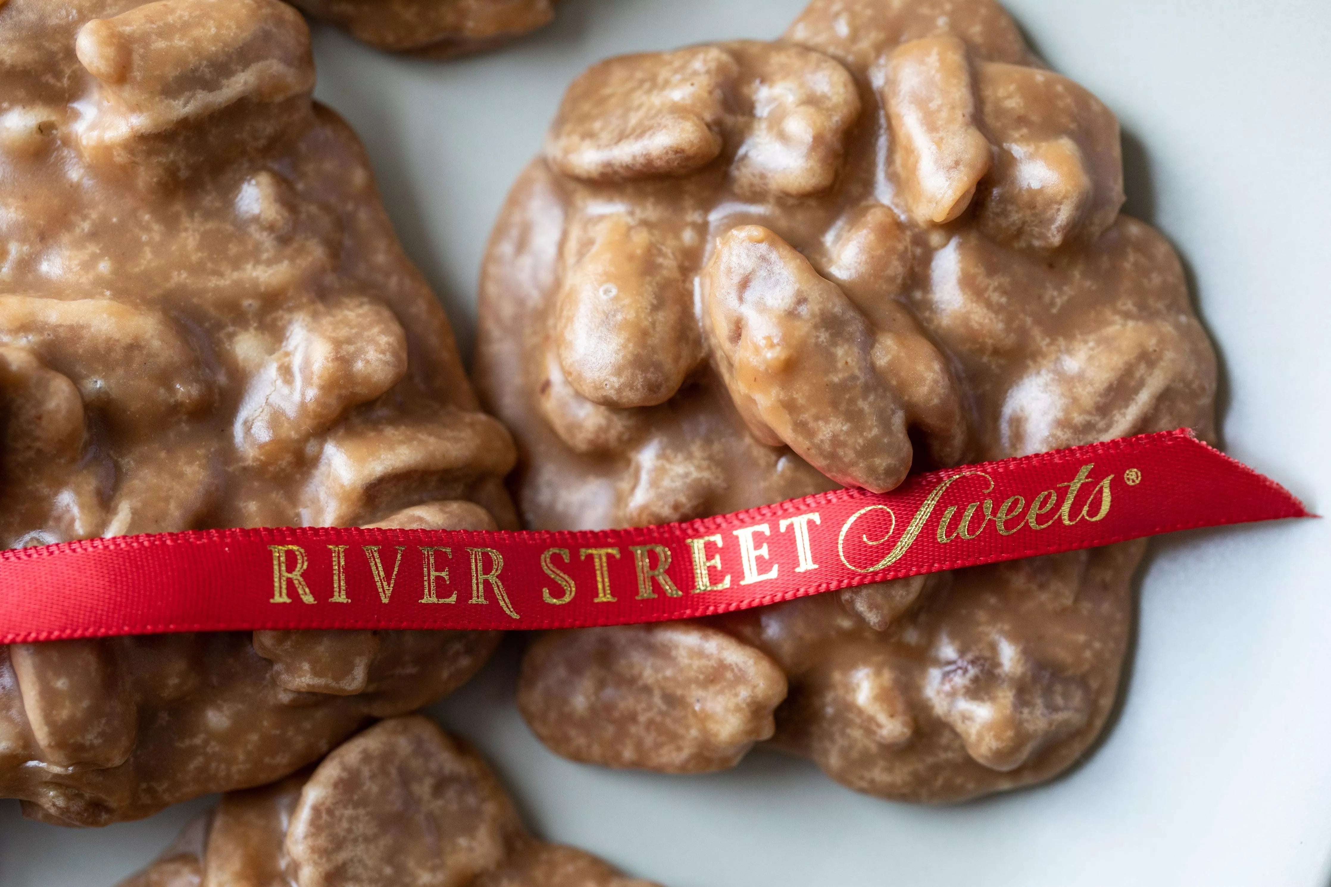 Where To Find The Best Pralines In Savannah River Street Sweets   Where To Find Pralines In Savannah River Street Sweets R.webp